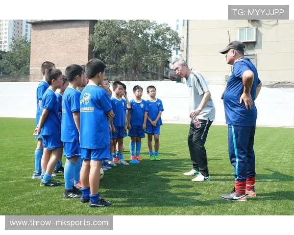 早期青训为Foden奠定基石，助力其成长为足球新星